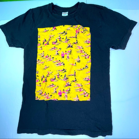 supreme medium tee sizing